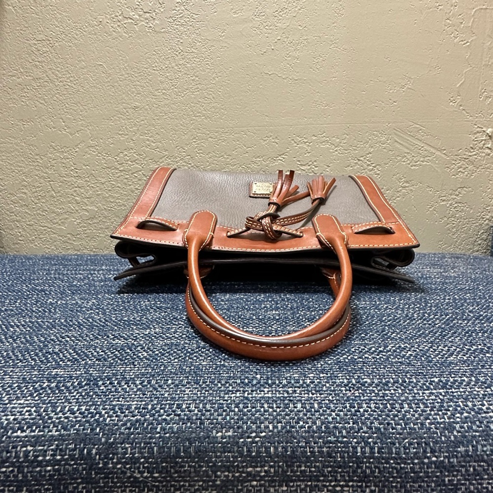 Dooney & Bourke handbag - Picture 6 of 14